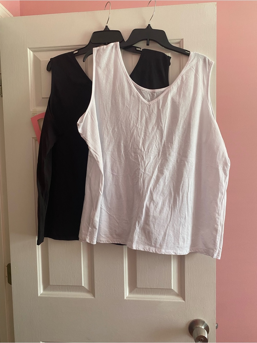 Classic Sleeveless V-Neck Tank Top - White and Black